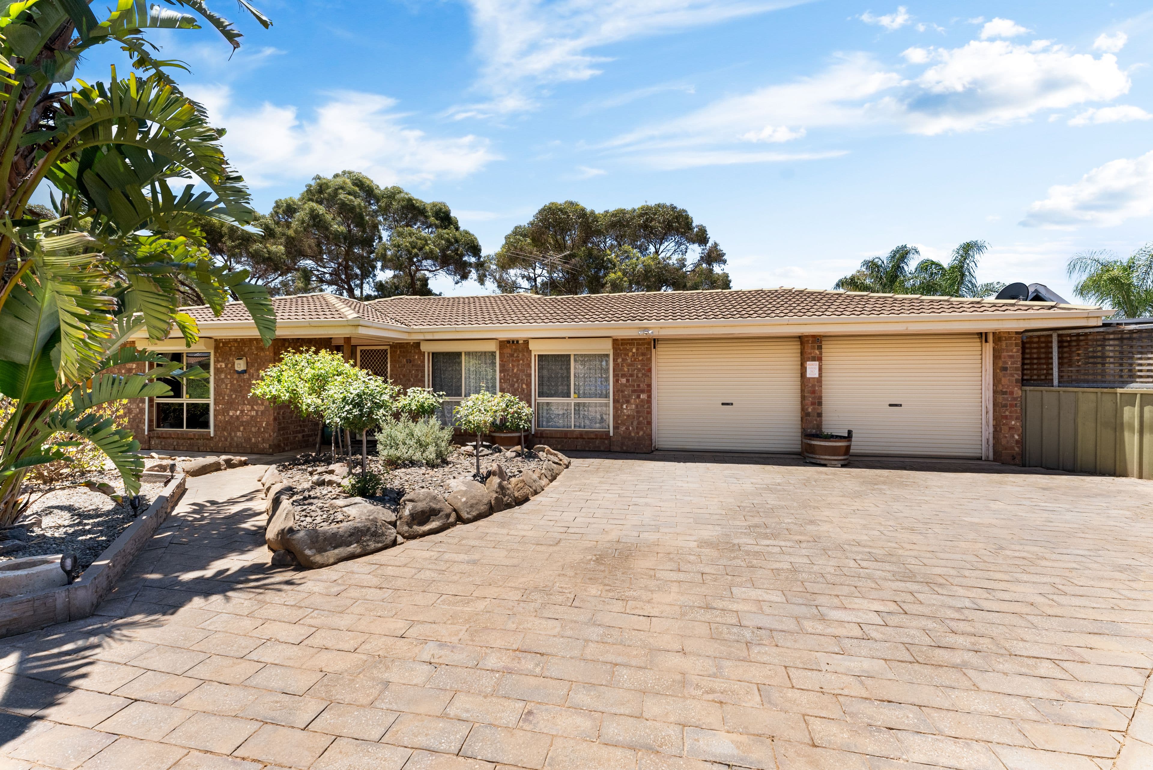 10 Greenfields Close, Andrews Farm SA 5114, Andrews Farm - Image 1