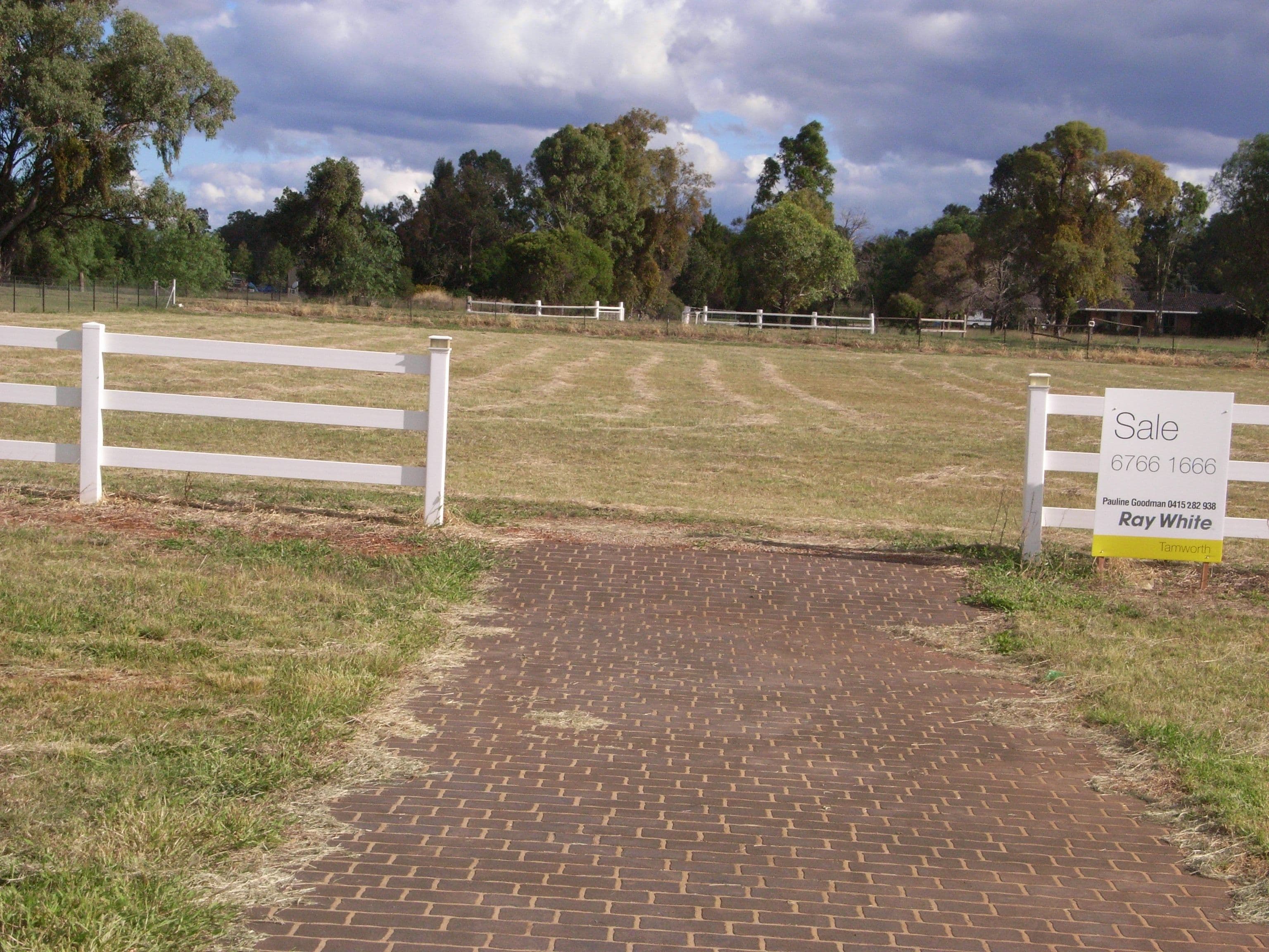 5 Sequoia Drive, TAMWORTH NSW 2340, Tamworth - Image 1