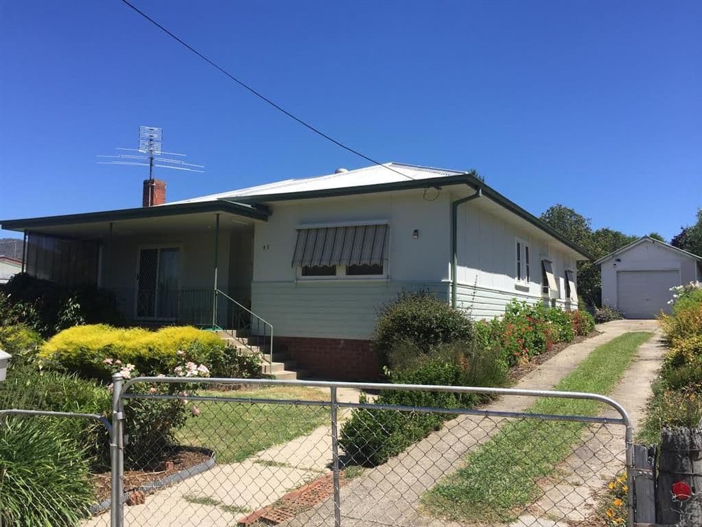 93 Lockhart Street, Adelong - Image 1