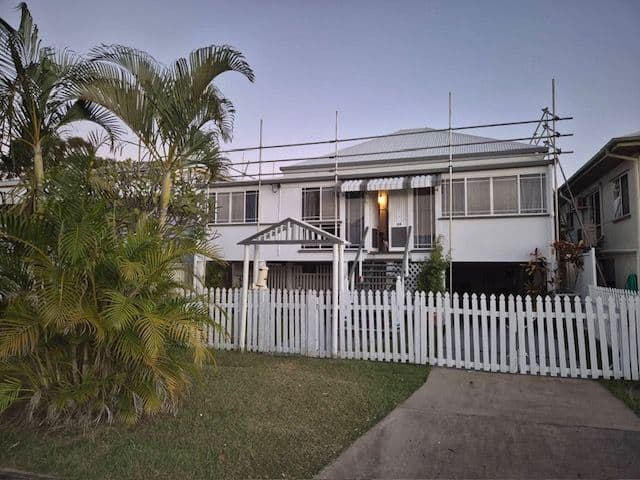 23 Larnach Street, Allenstown QLD 4700, Allenstown - Image 1