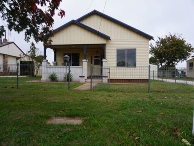 112 Ollera Street, Guyra NSW 2365, Guyra - Image 1