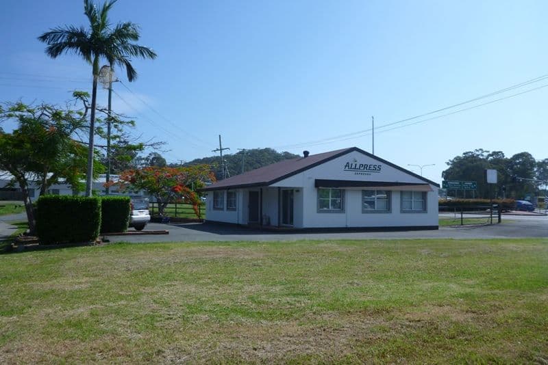 BURLEIGH HEADS QLD 4220, Burleigh Heads - Image 1