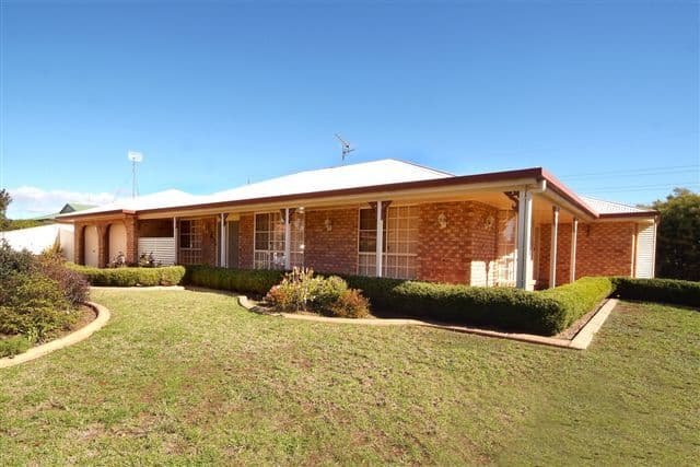 7 Emma Drive, KEARNEYS SPRING QLD 4350, Kearneys Spring - Image 1