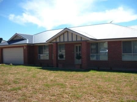 5 Heppner Court, THURGOONA NSW 2640, Thurgoona - Image 1