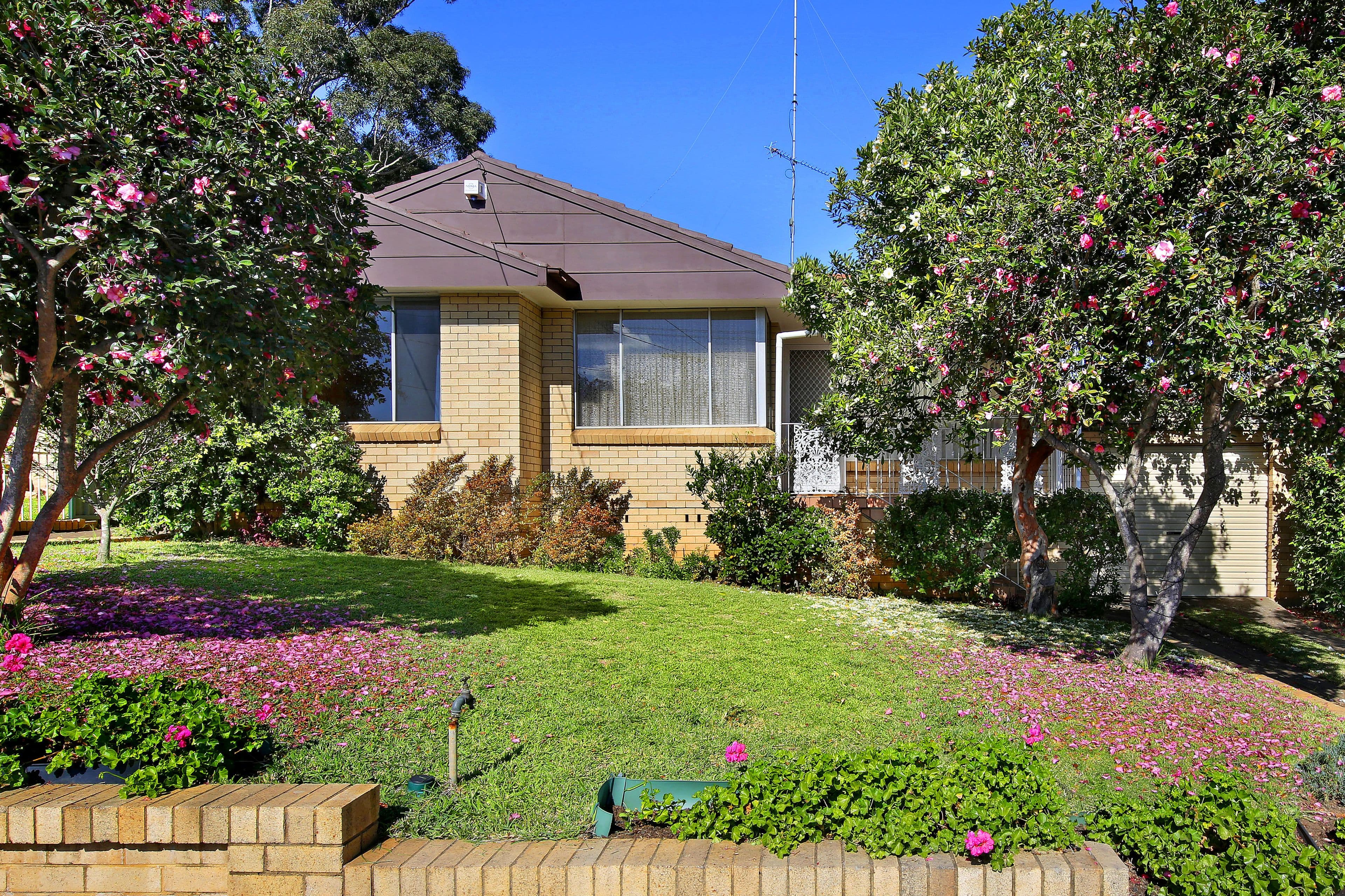 257 Caroline Chisholm Drive, Winston Hills - Image 1