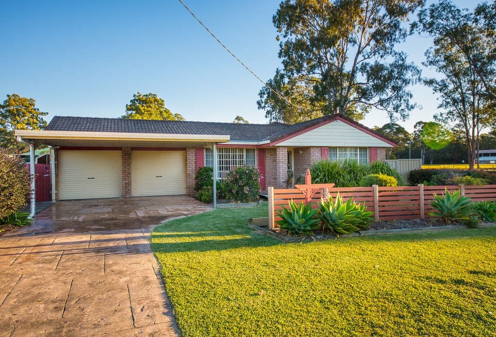 21 Central Lansdowne Road, Lansdowne - Image 1