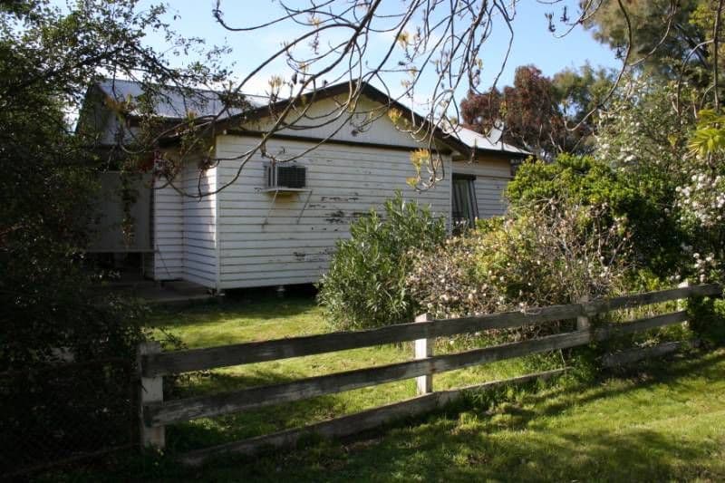 25 Morton Street, ROCHESTER VIC 3561, Rochester - Image 1
