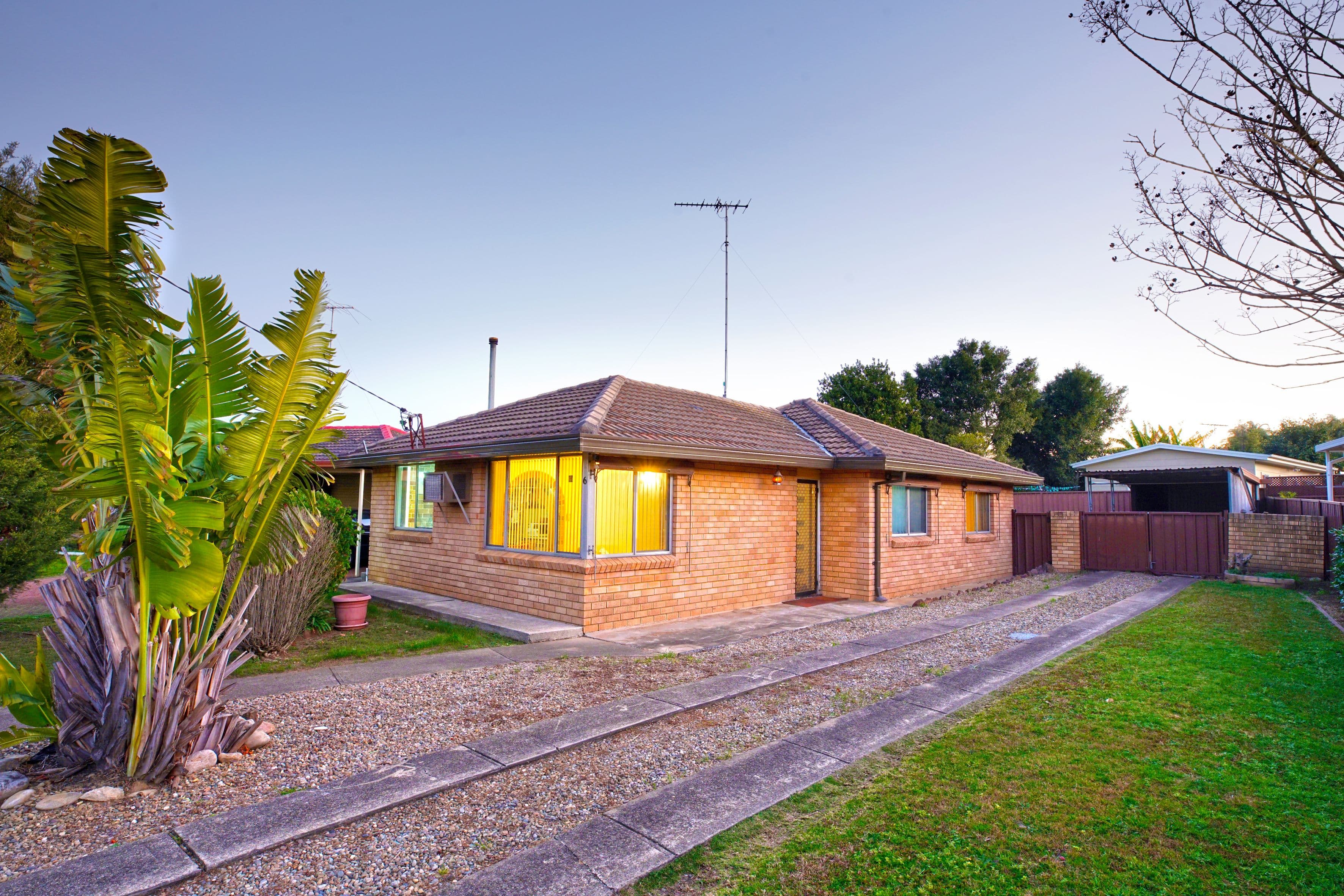 6 Paterson Place, Colyton - Image 1