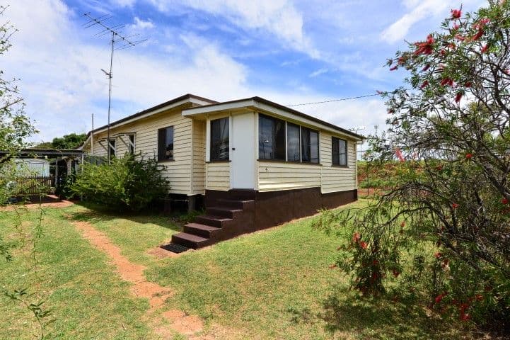 4 Finnie Street, NEWTOWN QLD 4350, Newtown - Image 1