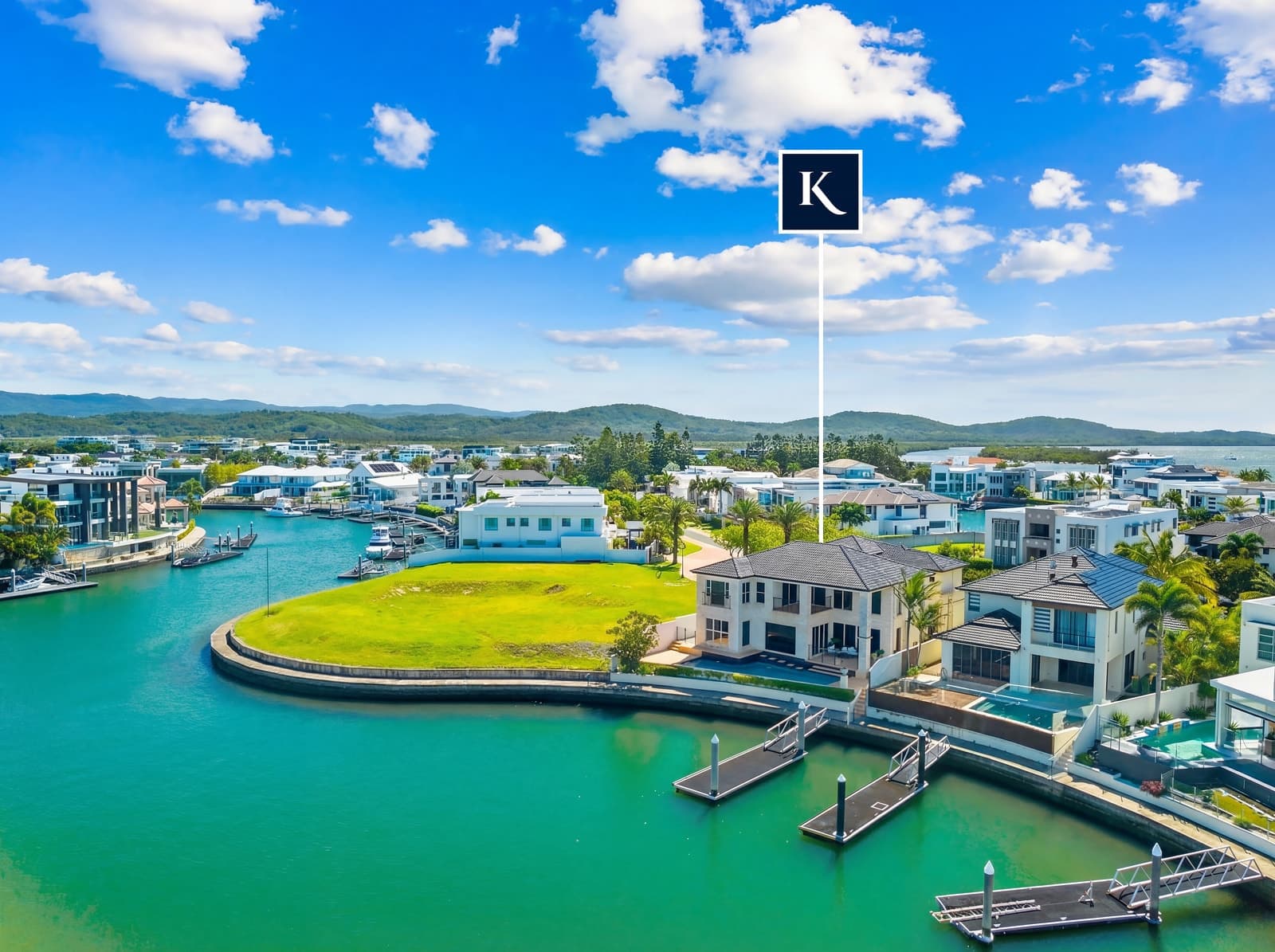 21 Royal Albert Crescent, Sovereign Islands, QLD, 4216, Paradise Point - Image 1