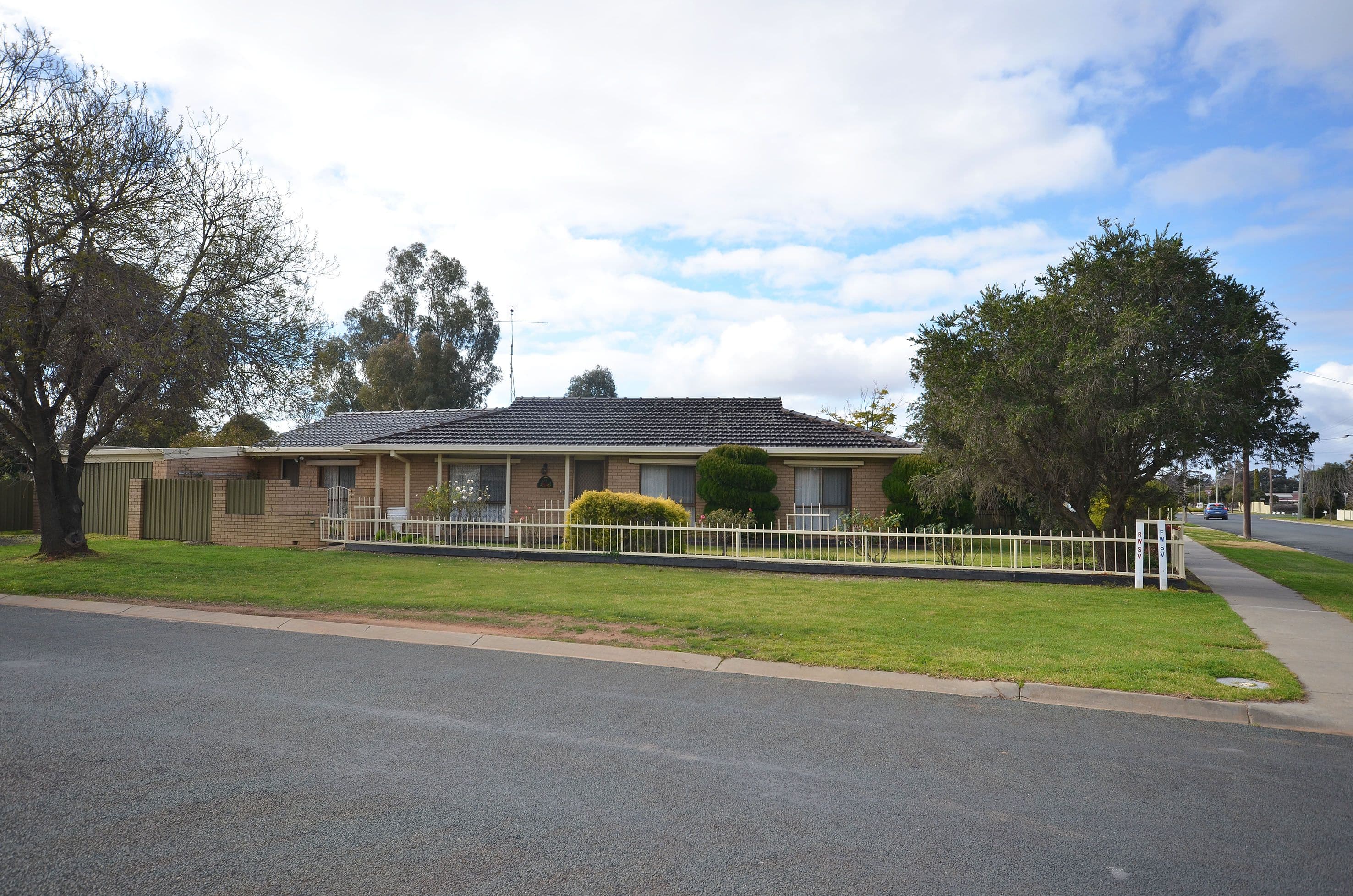 28 Regent Street, Moama - Image 1