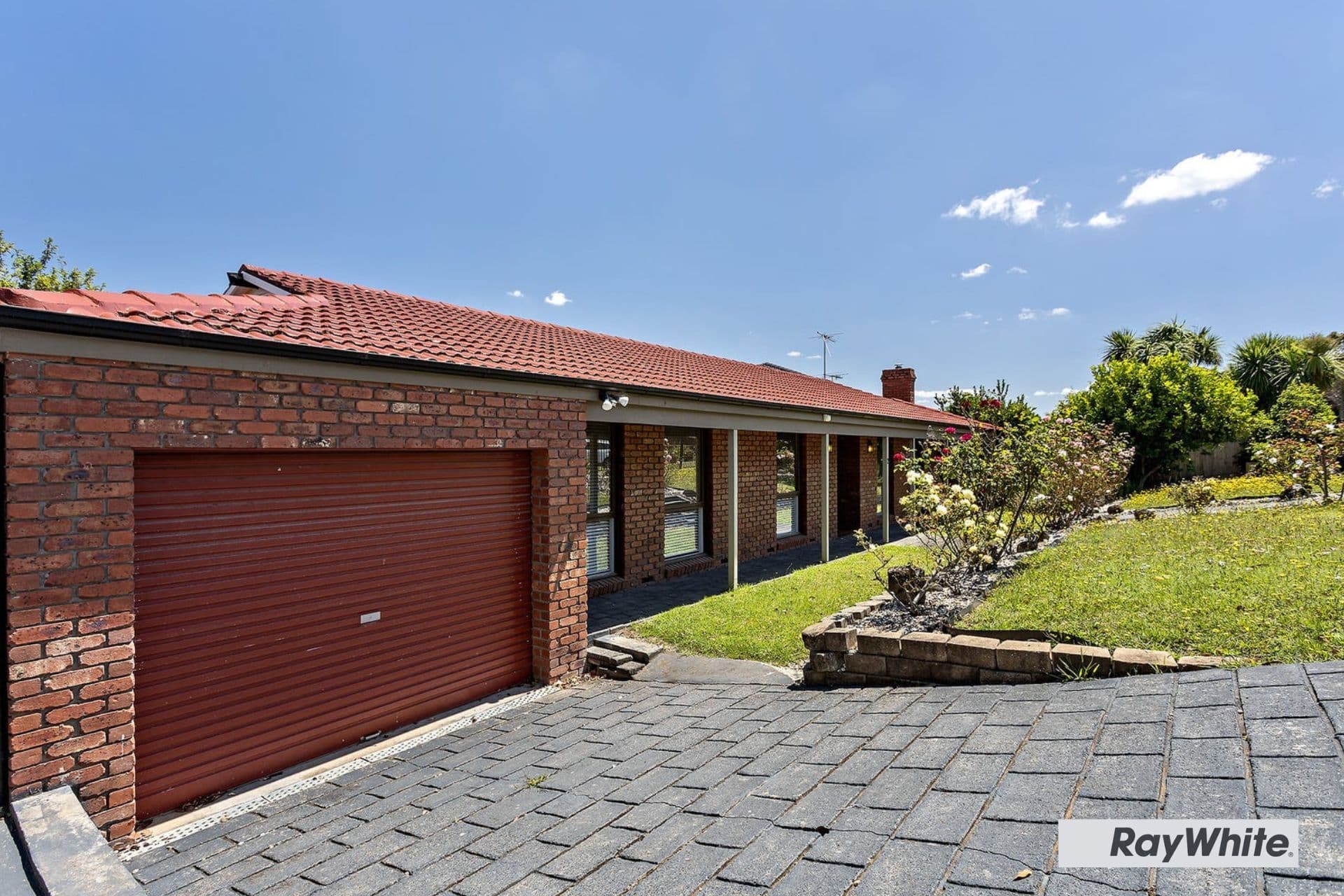 2 Sutherland Court, Endeavour Hills VIC 3802, Endeavour Hills - Image 1