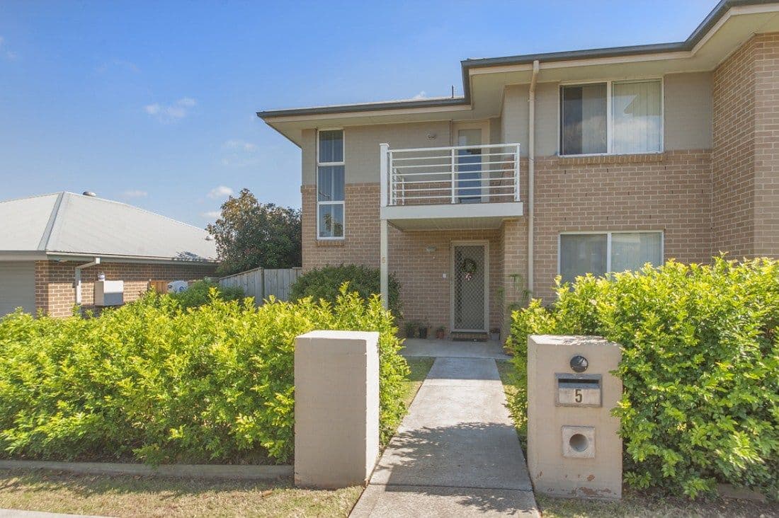 5 Burton Avenue, BARDIA NSW 2565, Bardia - Image 1