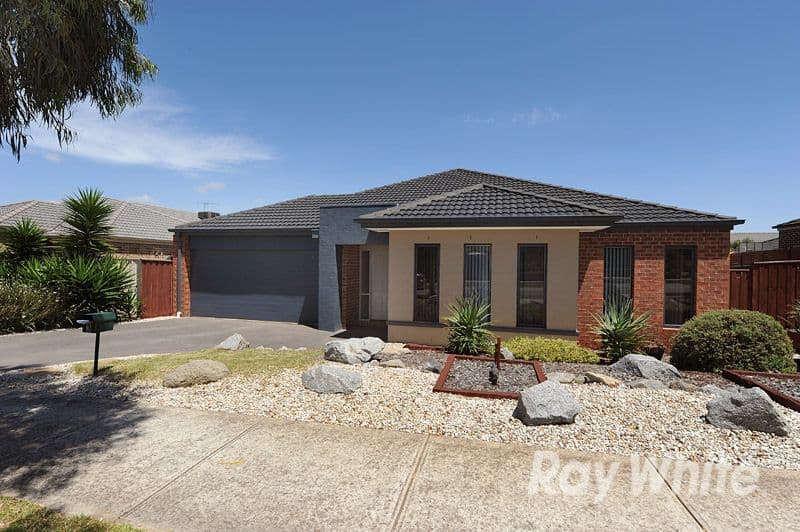 3 Emmett Avenue, BERWICK VIC 3806, Berwick - Image 1