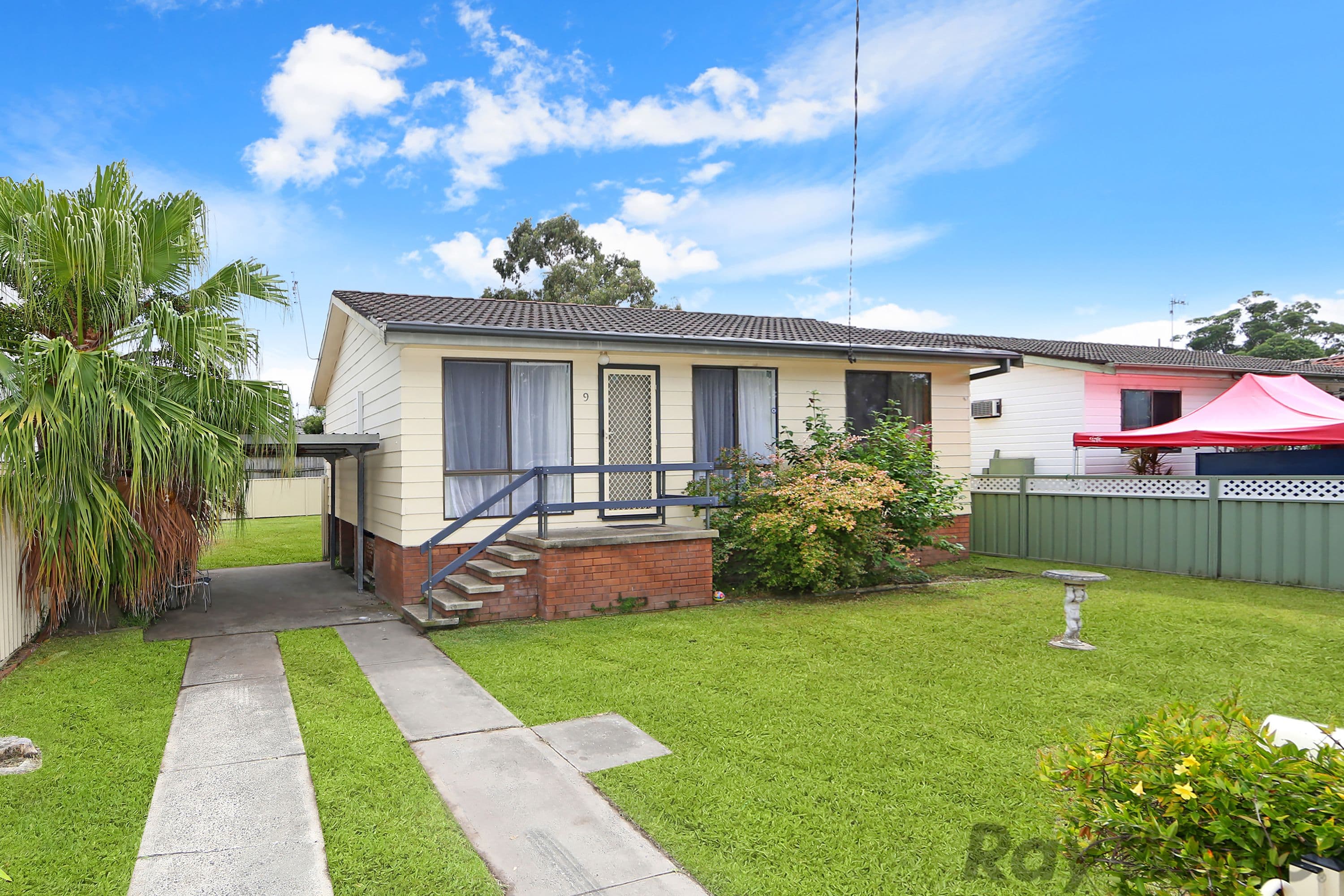 9 Allambee Crescent, Blue Haven - Image 1