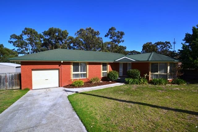 17 Delatite Road, Seymour VIC 3660, Seymour - Image 1
