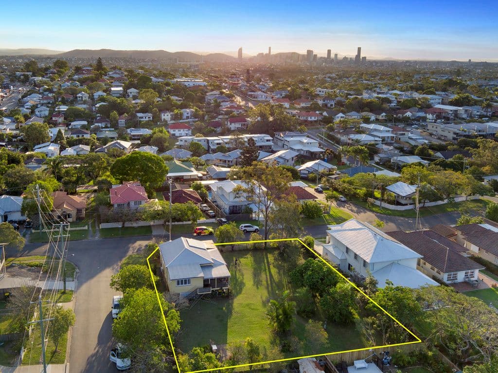 54 Brooks Street, Camp Hill QLD 4152, Camp Hill - Image 1
