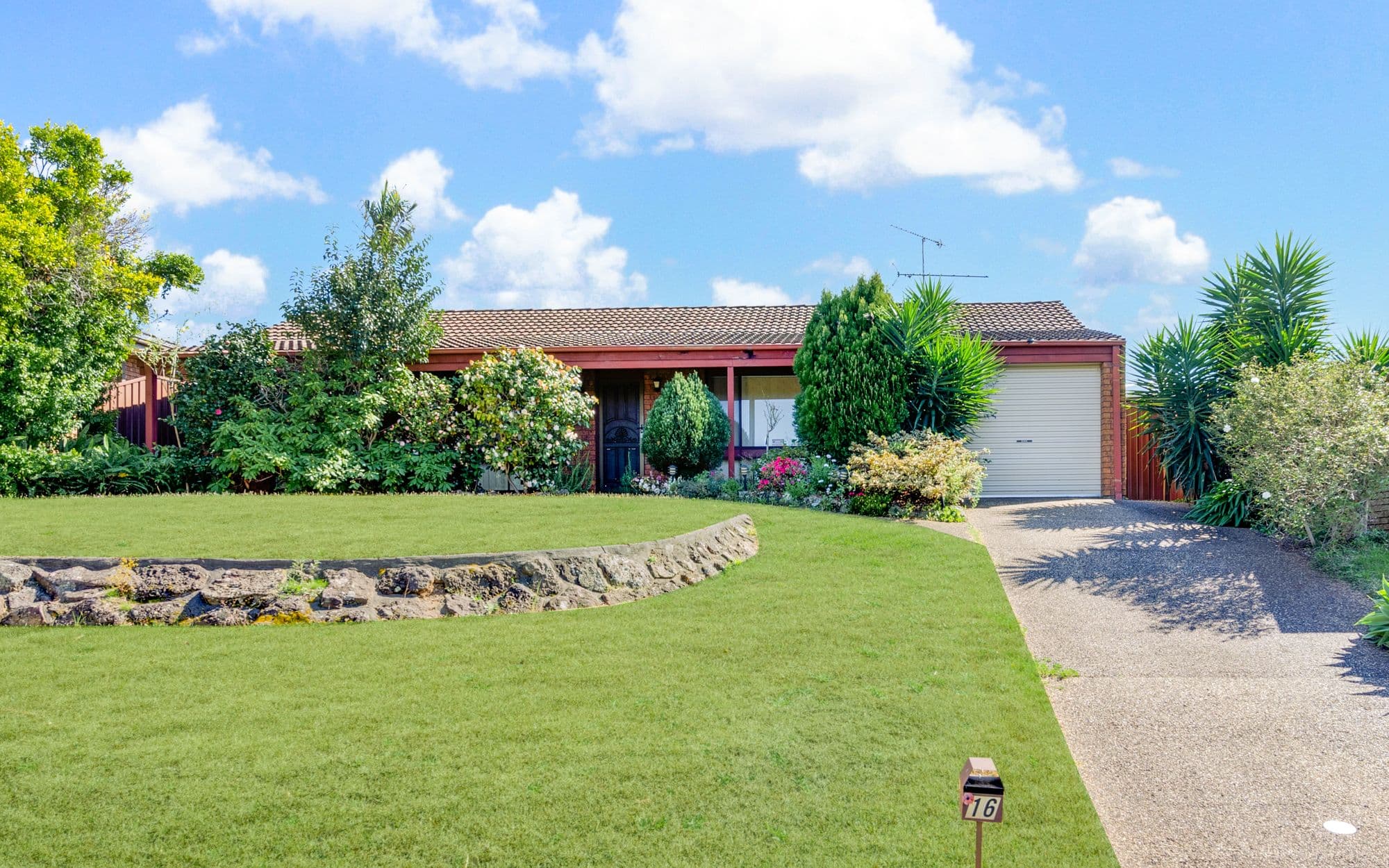36 Lake View Drive, Narre Warren South - Image 1