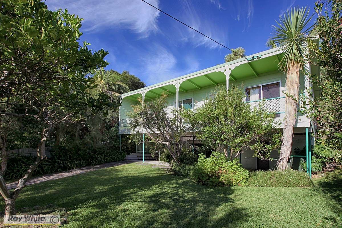 67 Seabreeze Parade, Green Point - Image 1
