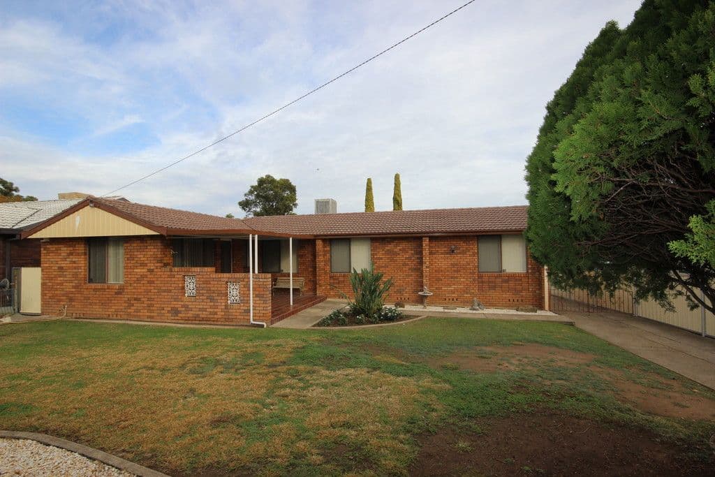 18 John Street, Tamworth NSW 2340, South Tamworth - Image 1