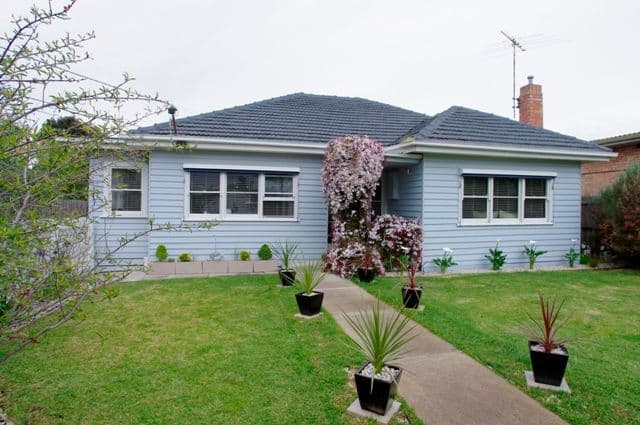 18 Walsh Grove, NORTH GEELONG VIC 3215, North Geelong - Image 1