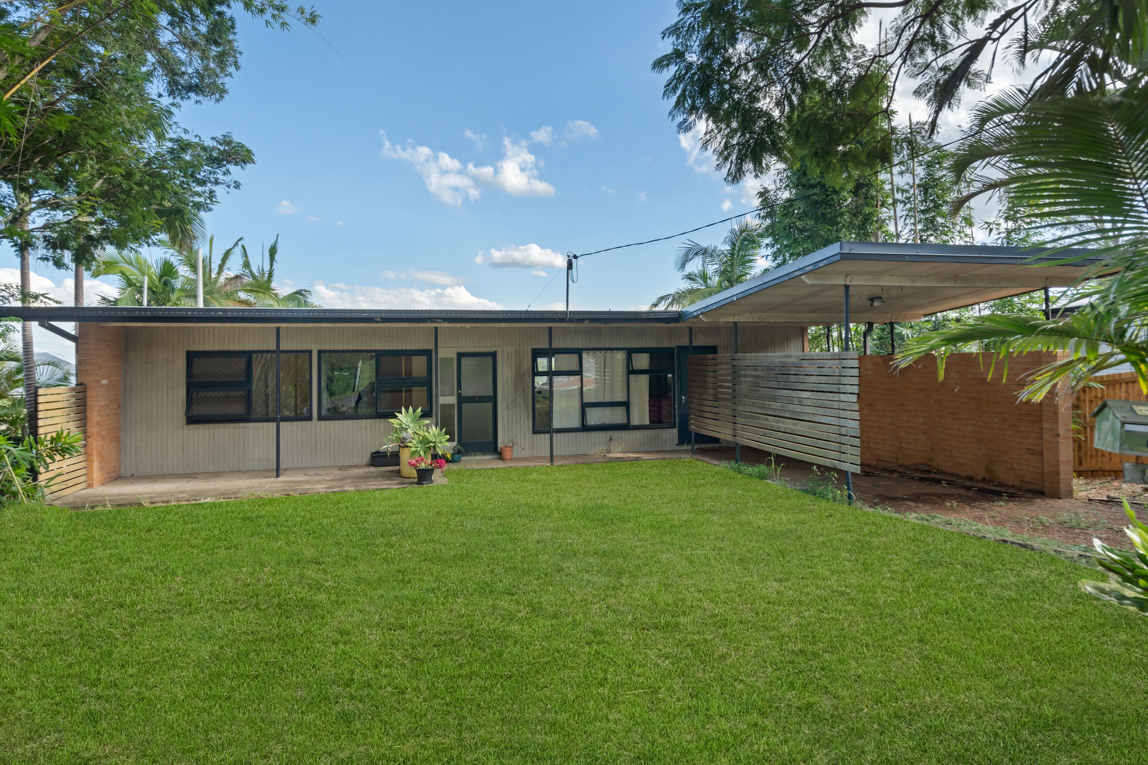 854 South Pine Road, Everton Park QLD 4053, Everton Park - Image 1