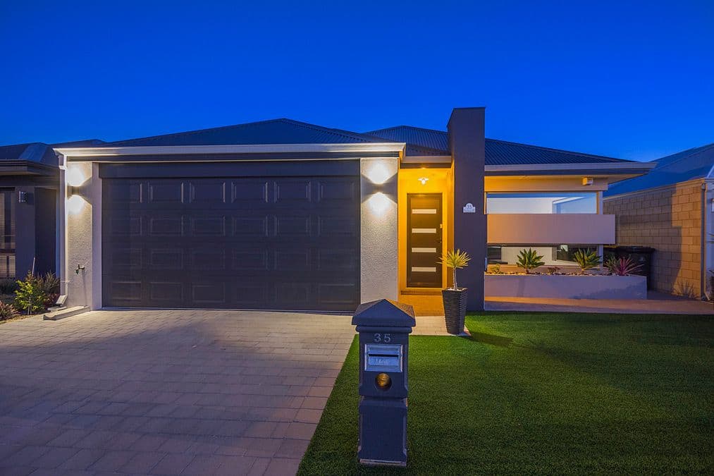 35 Weetman Road, Hammond Park WA 6164, Hammond Park - Image 1