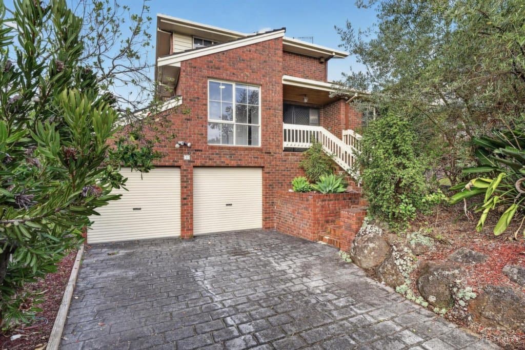 11 Niland Rise, Templestowe - Image 1