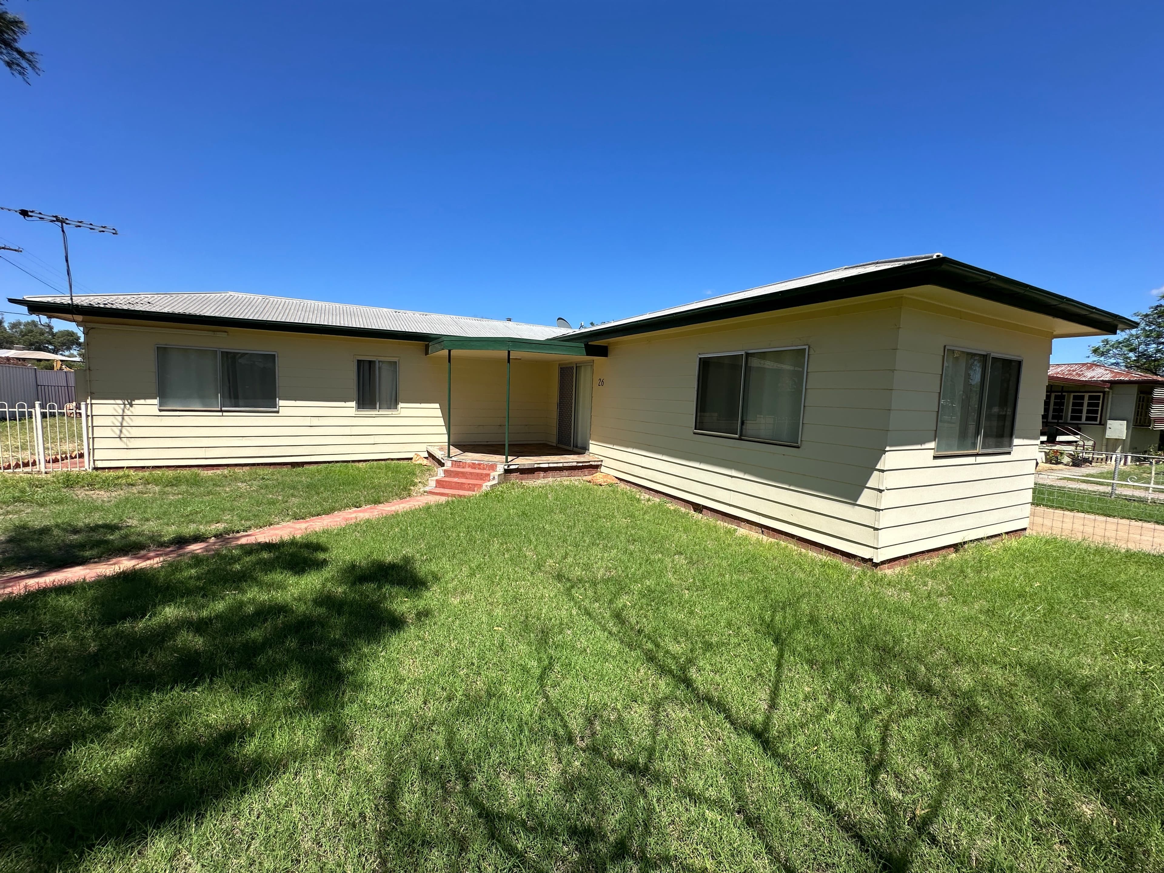 26 Deverell Street, Charleville QLD 4470, Charleville - Image 1