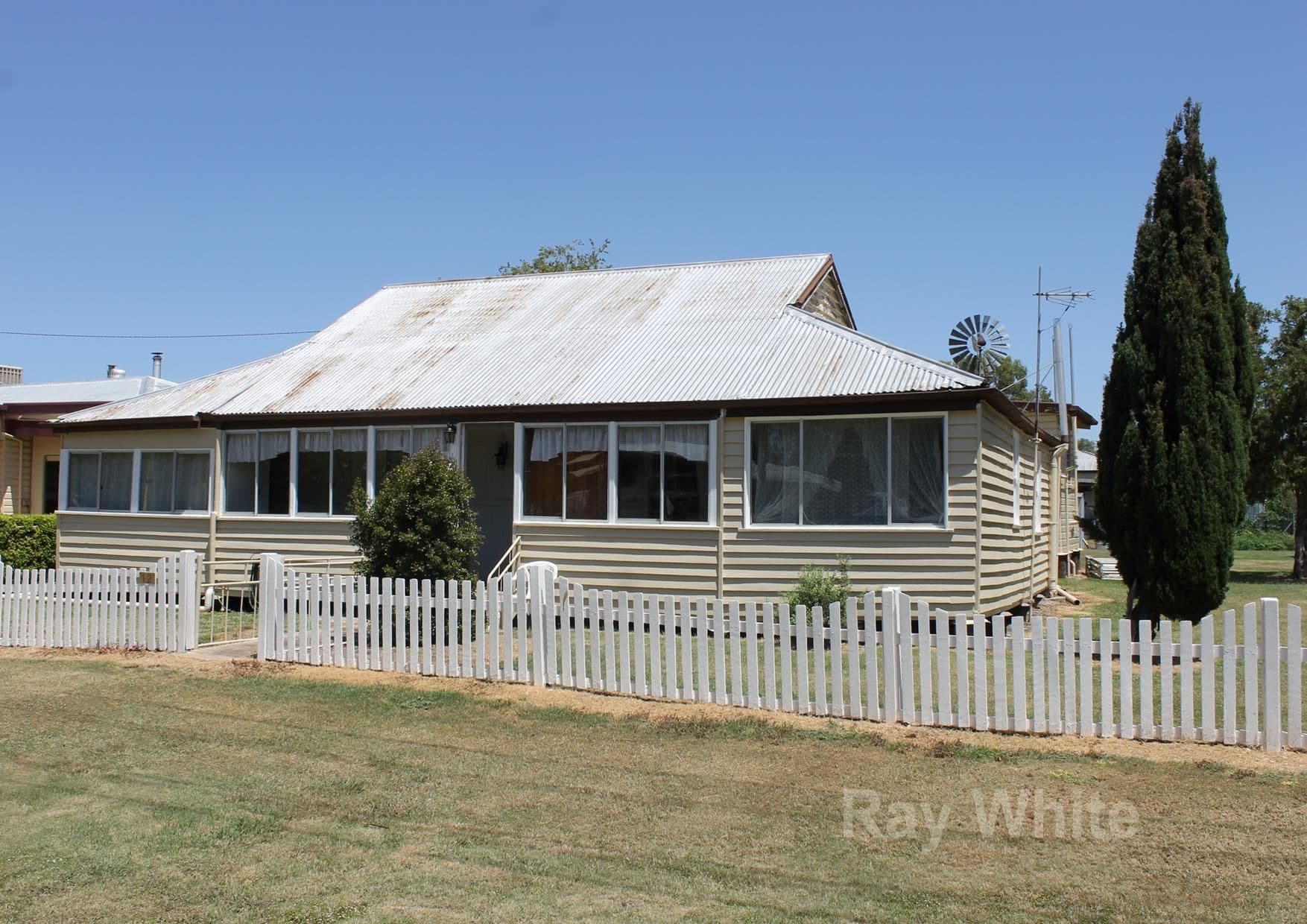 12 Orpen Street, Dalby QLD 4405, Dalby - Image 1