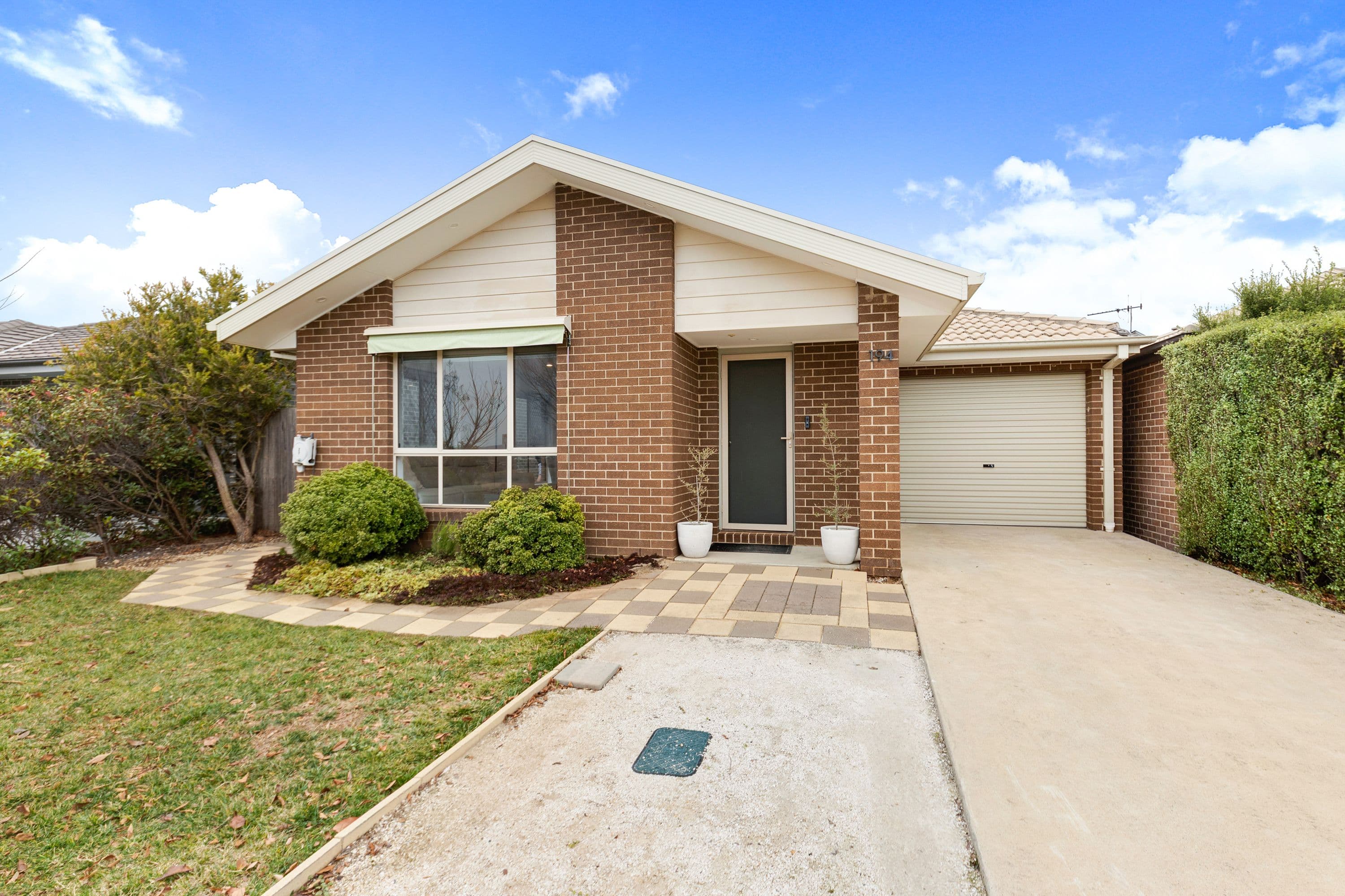 194 Macfarlane Burnet Avenue, Macgregor ACT 2615, Macgregor - Image 1
