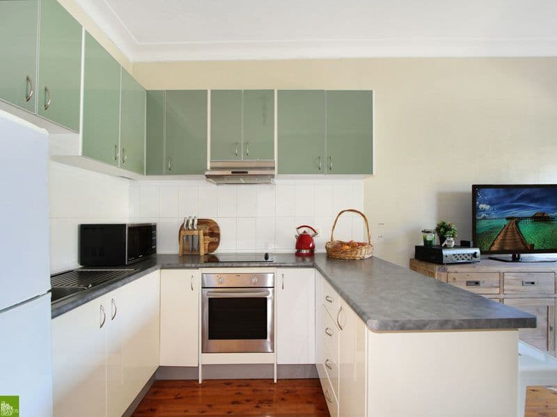 33 Francis Street, Corrimal NSW 2518, Corrimal - Image 1