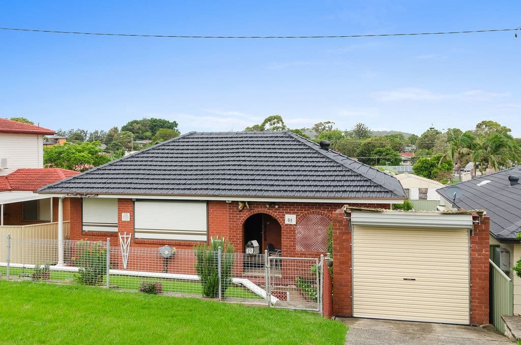 63 Kapooka Avenue, Dapto - Image 1