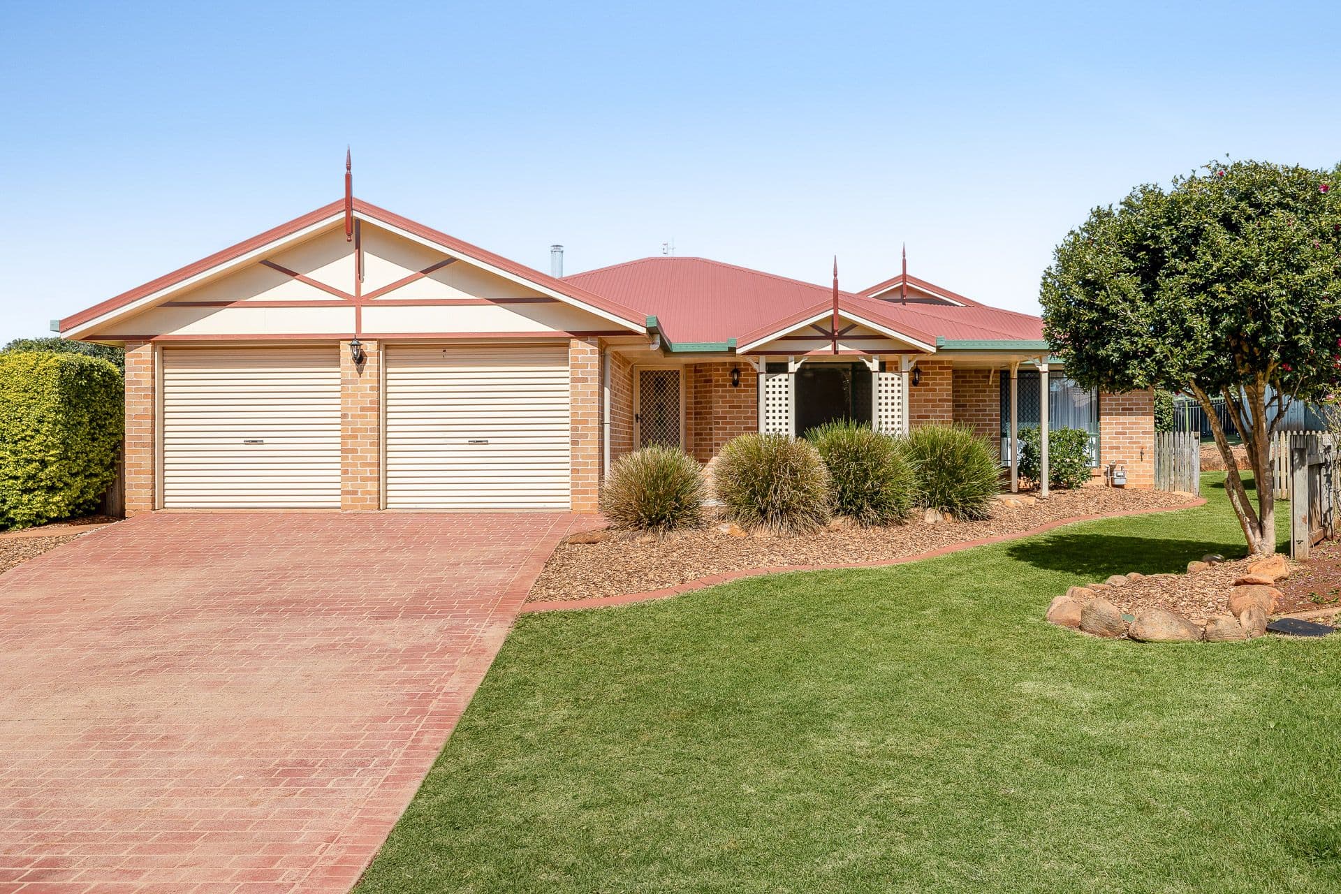 2 Shamrock Court, Middle Ridge QLD 4350, Middle Ridge - Image 1