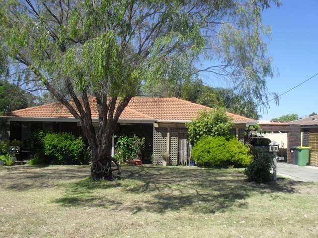 9 Huggins Road, THORNLIE WA 6108, Thornlie - Image 1