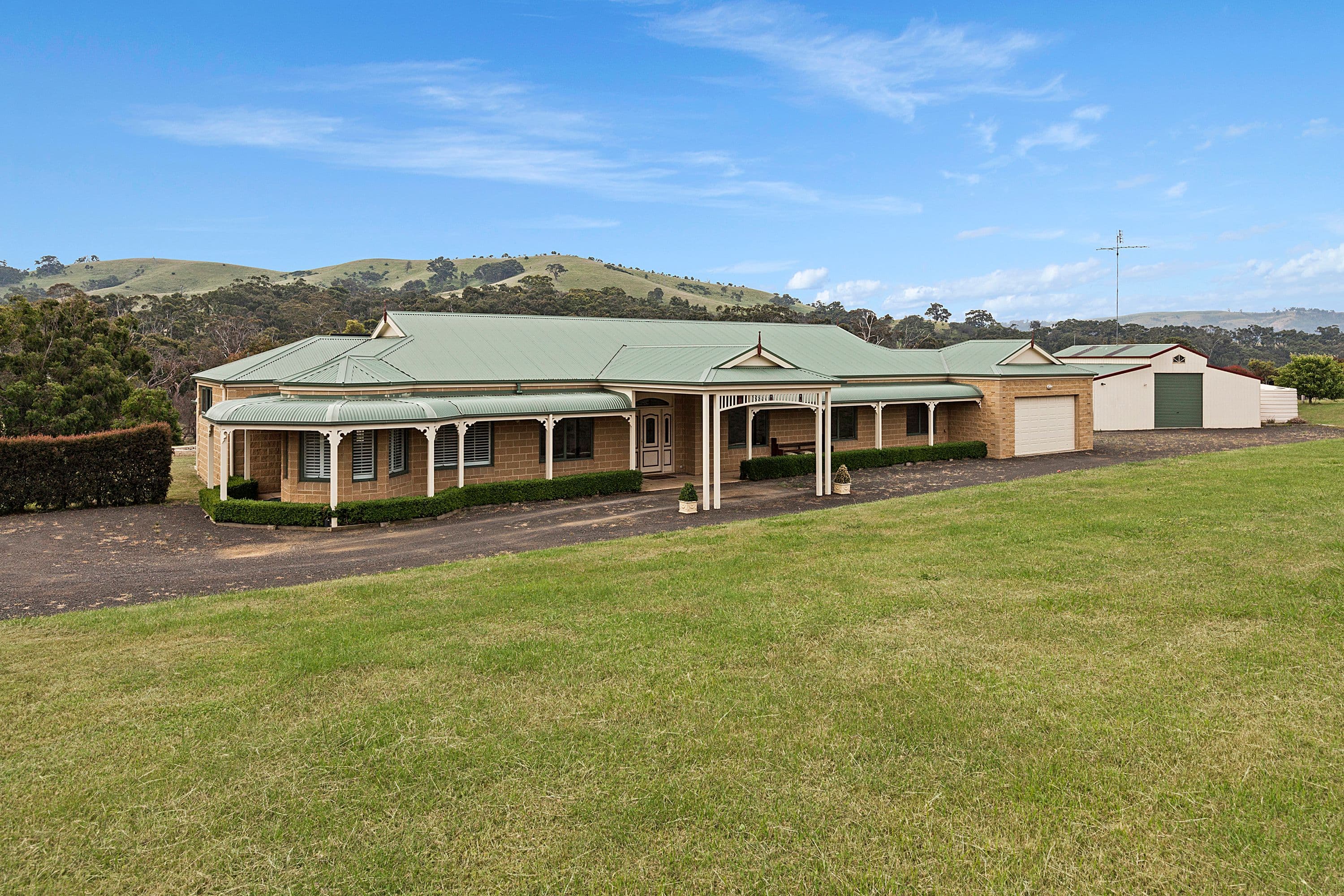 33 Mathiesons Road, Wandong VIC 3758, Wandong - Image 1