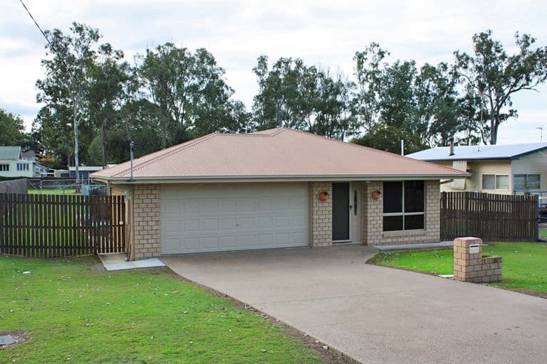 21 Mary Street, TOOGOOLAWAH QLD 4313, Toogoolawah - Image 1