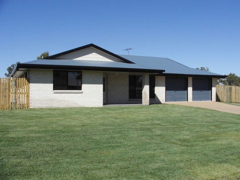 4 Primrose Avenue, NORMAN GARDENS QLD 4701, Norman Gardens - Image 1