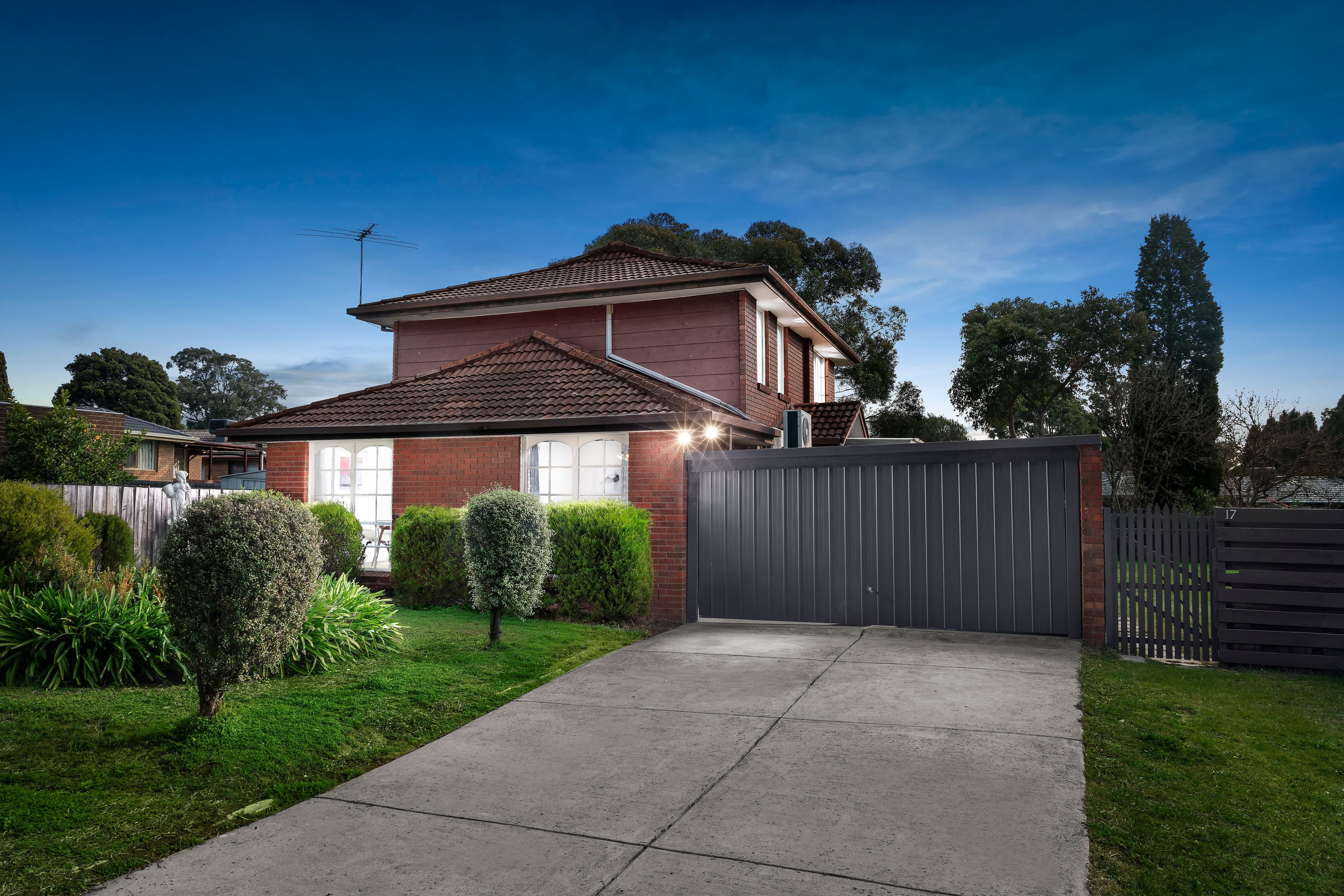 17 Fraser Crescent, Wantirna South VIC 3152, Wantirna South - Image 1