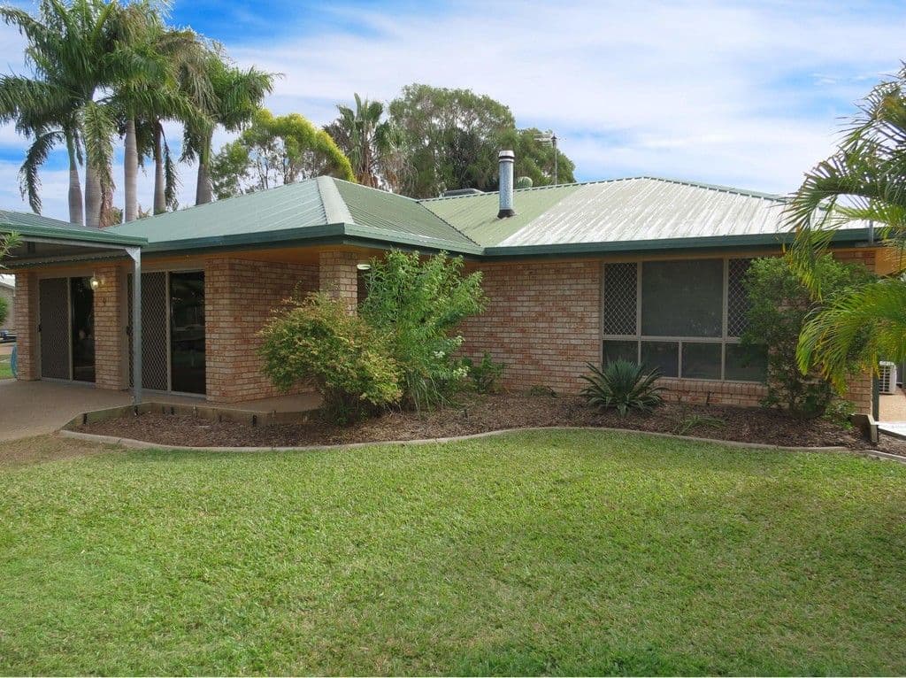 9 Smith Place, Emerald QLD 4720, Emerald - Image 1
