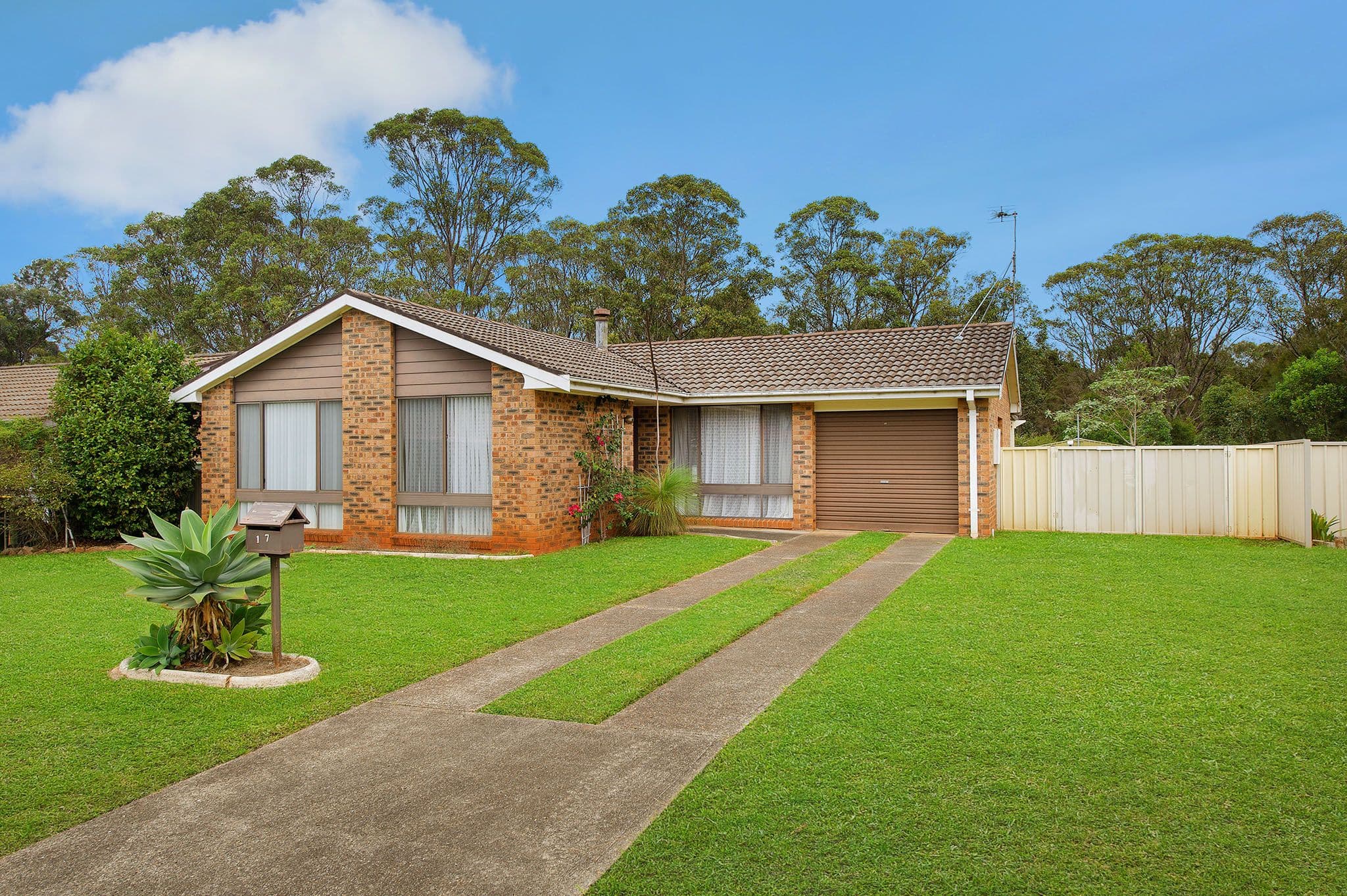 17 Slade Crescent, Port Macquarie - Image 1