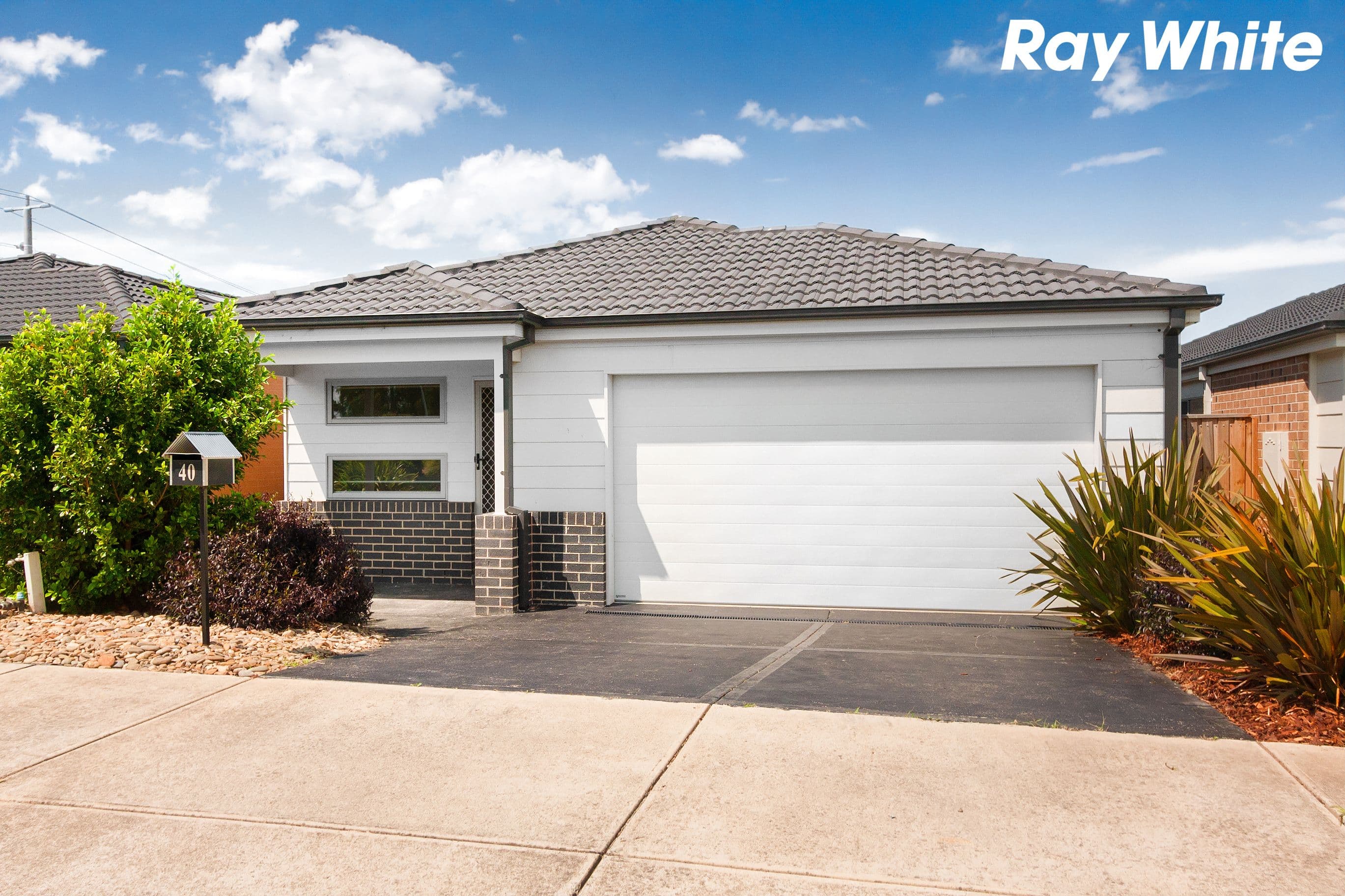 40 Cascade Way, Pakenham VIC 3810, Pakenham - Image 1