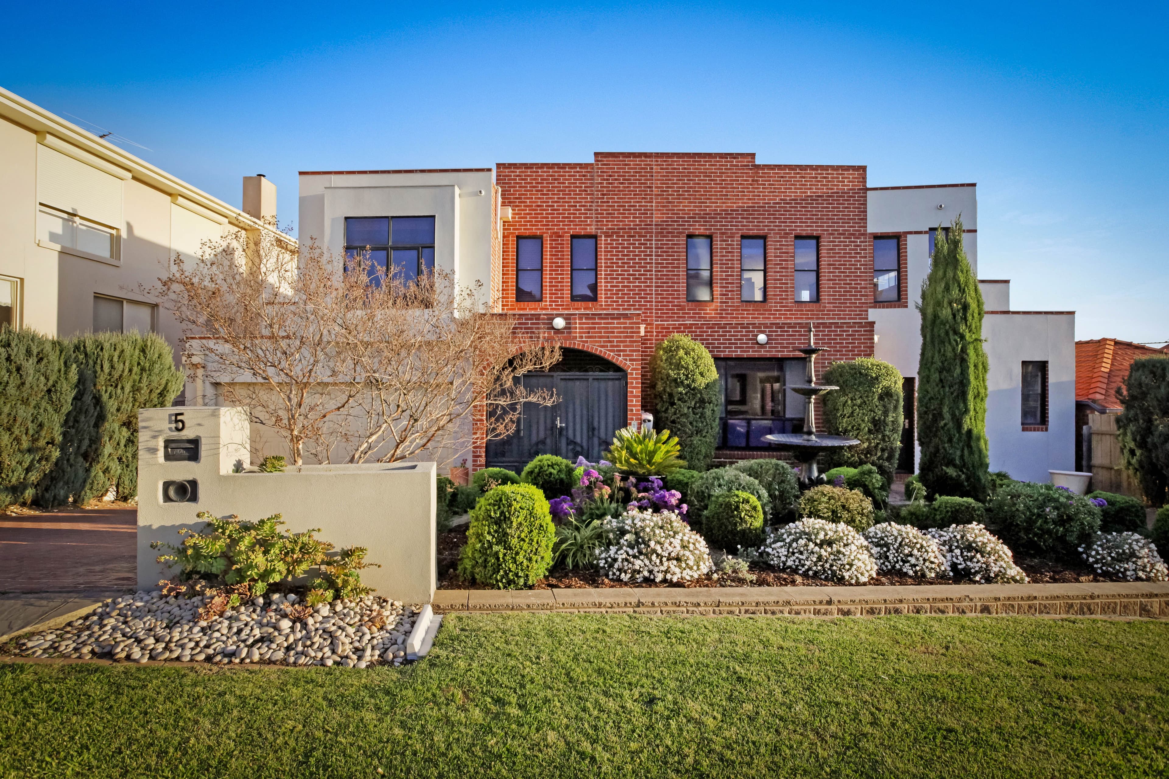 5 Thomas Street, Roxburgh Park VIC 3064, Roxburgh Park - Image 1