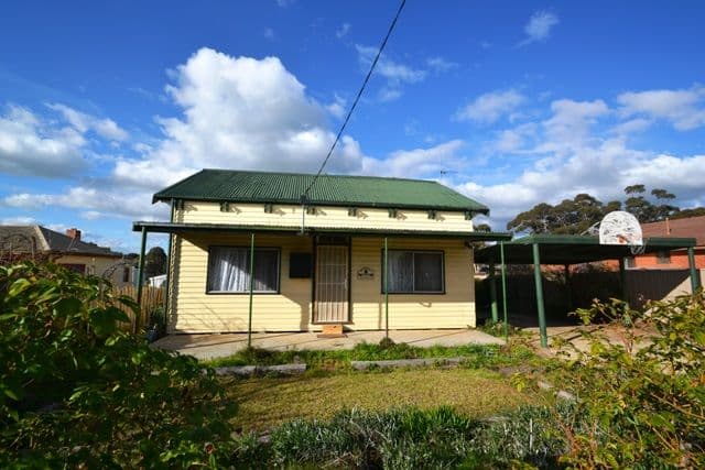 20 Redbank Road, SEYMOUR VIC 3660, Seymour - Image 1