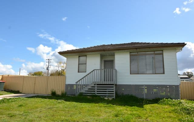 39 Marshall Street, Clarence Town - Image 1
