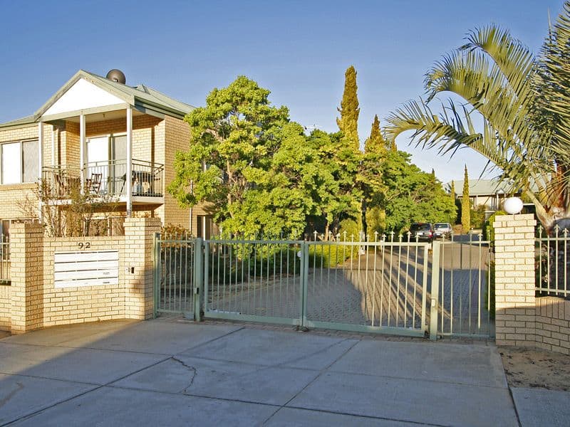 92 Gilbertson Road, KARDINYA WA 6163, Kardinya - Image 1