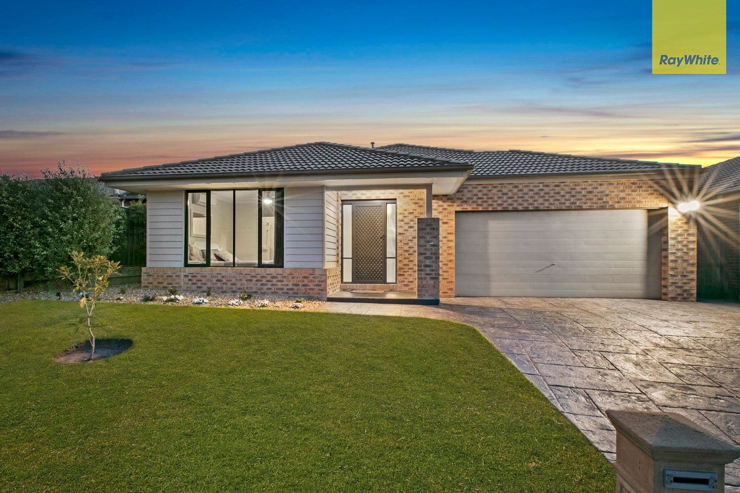 32 Sagan Drive, Cranbourne North VIC 3977, Cranbourne North - Image 1