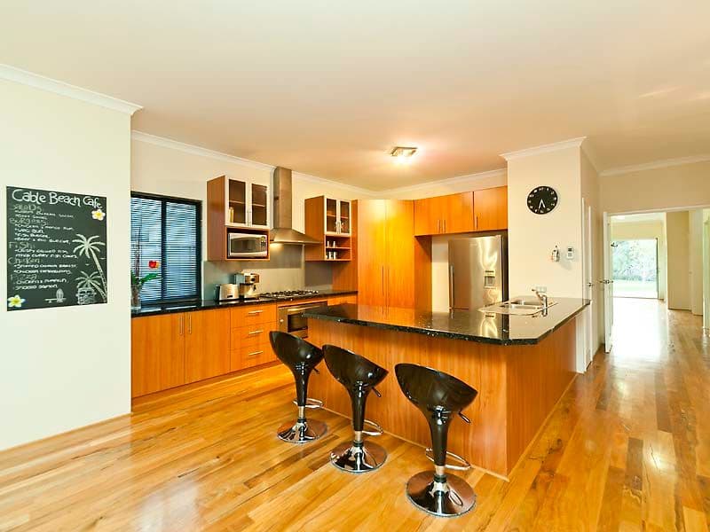 11 Leschenault Boulevard, MUNSTER WA 6166, Munster - Image 1