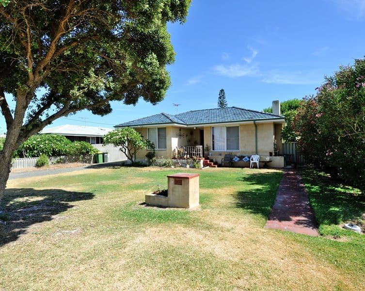 11 Edgewater Road, SAFETY BAY WA 6169, Safety Bay - Image 1
