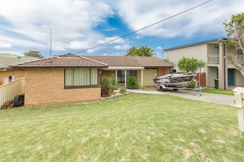 27 O'Connell Street, Barrack Heights - Image 1